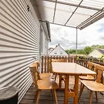 Monteurapartment Naehe Darmstadt I 6 Schlafzimmer I 2 Badezimmer I 12 Betten I Parkplatz I Waschmaschine I Balkon Apartment Nieder-Klingen