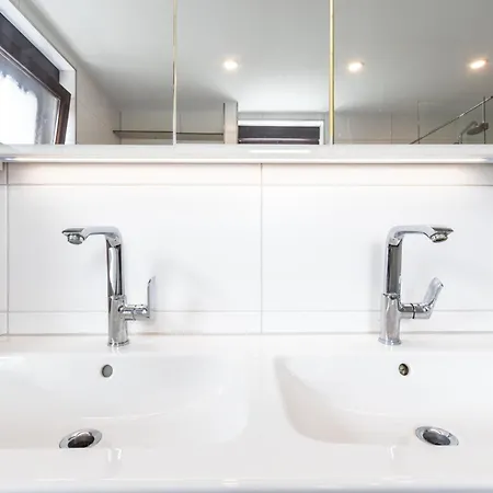 Monteurapartment I 12 Betten I Kueche I Waschmaschine I Balkon I * Nieder-Klingen