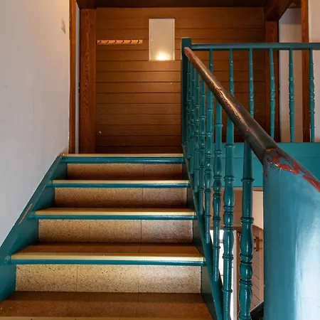 Monteurapartment Naehe Darmstadt I 6 Schlafzimmer I 2 Badezimmer I 12 Betten I Parkplatz I Waschmaschine I Balkon * Nieder-Klingen