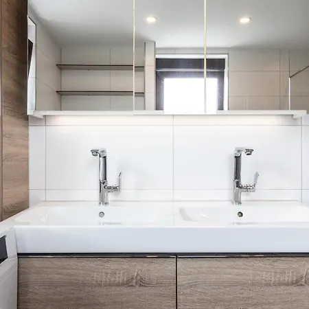 アパート Monteurapartment I 12 Betten I Kueche I Waschmaschine I Balkon I