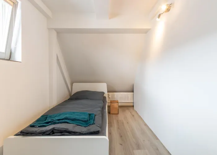 شقة Monteurapartment I 12 Betten I Kueche I Waschmaschine I Balkon I *