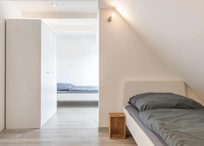 شقة Monteurapartment I 12 Betten I Kueche I Waschmaschine I Balkon I Nieder-Klingen