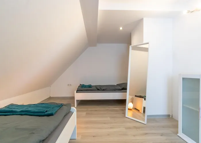 Monteurapartment I 12 Betten I Kueche I Waschmaschine I Balkon I شقة Nieder-Klingen